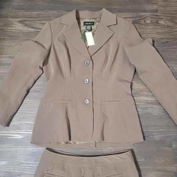 Eddie Bauer Womens Pant Suit Size 4 Light Brown Three Button Vintage New - Picture 2 of 10